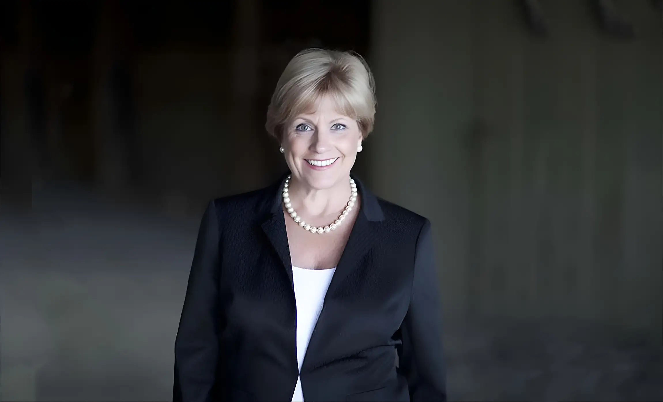 Marilyn Hutchinson related to Riviera Financial Mortgage Brokers